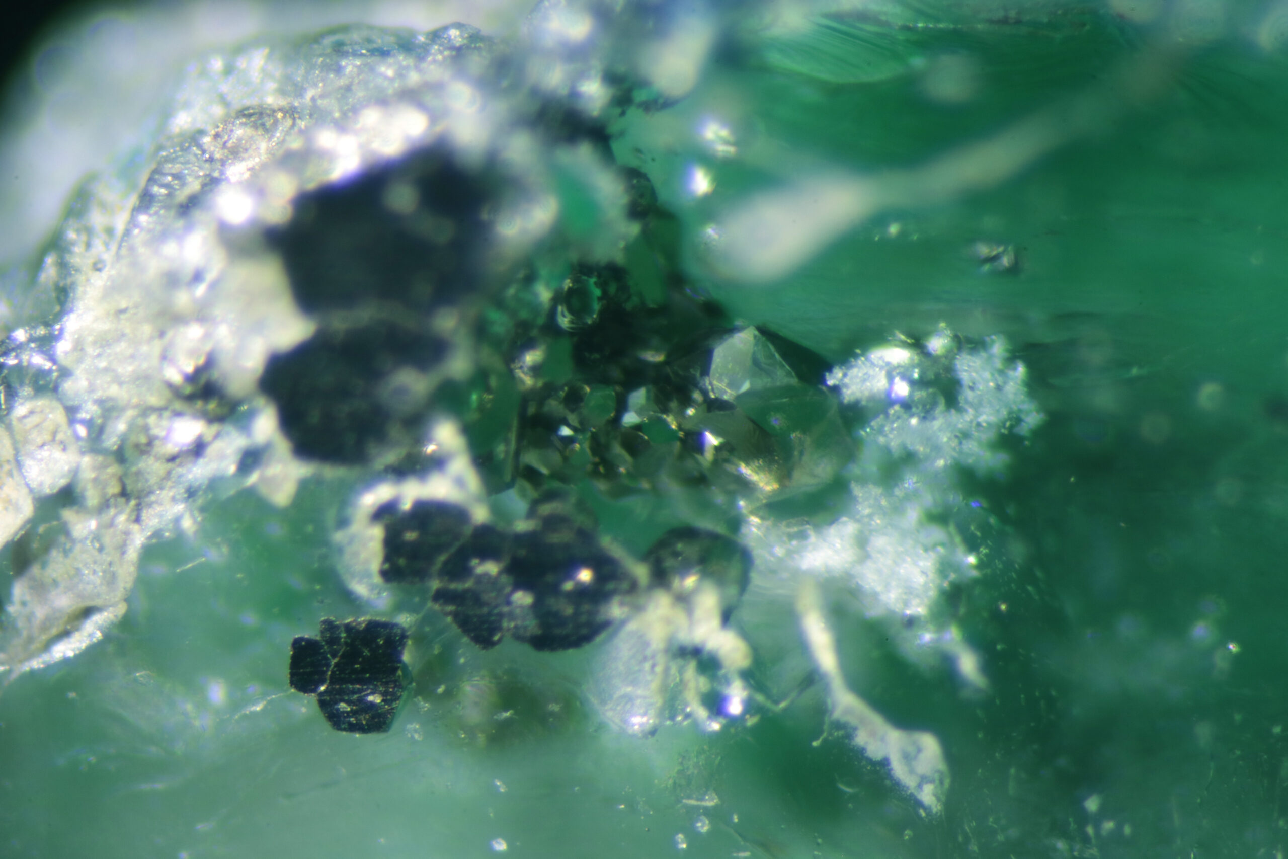 Pyrite inclusion in colombian emeralds 